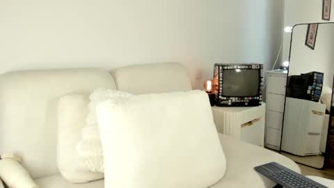 Snapshot of _cherry1 chatting on April 23, 4:57 am Cherry C. online show from April 23, 4:57 am