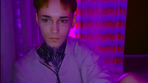 Snapshot of _chicolindo_ chatting on October 25, 2:30 am Diego online show from October 25, 2:30 am