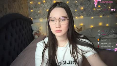 Snapshot of _chloe_miller_ chatting on February 20, 8:14 pm _chloe_miller_ online show from February 20, 8:14 pm