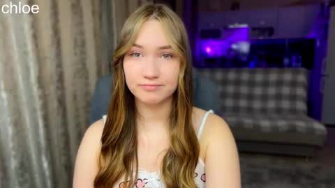 Snapshot of _chloe_miller_ chatting on October 15, 7:14 pm _chloe_miller_ online show from October 15, 7:14 pm