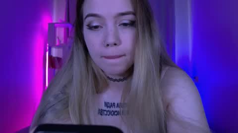 Snapshot of _crazybee_ chatting on September 14, 5:17 am Nica online show from September 14, 5:17 am