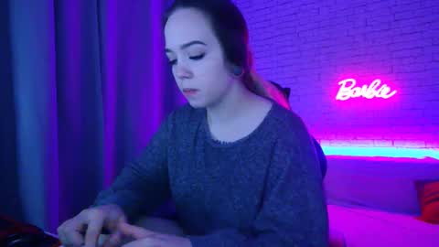 Snapshot of _crazybee_ chatting on November 29, 10:07 am Nica online show from November 29, 10:07 am