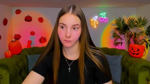 Erika online show from November 11, 1:33 pm