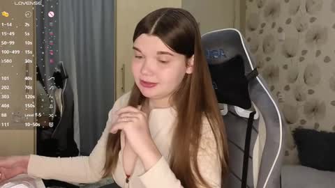 _cute_ice online show from April 14, 12:33 pm