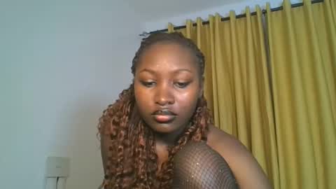 Snapshot of _cutestephanie chatting on November 14, 1:37 am STEPH online show from November 14, 1:37 am