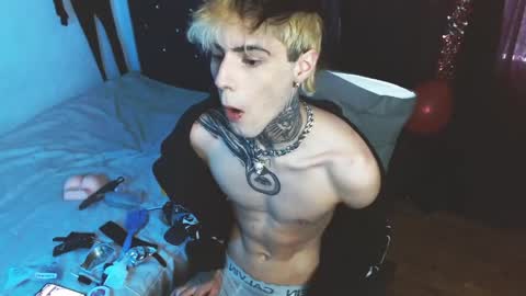 Nate Evans 50 OF online show from February 21, 7:48 pm