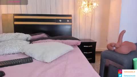 Snapshot of _dahiana_1 chatting on December 12, 7:59 pm Dahiana Lincoln online show from December 12, 7:59 pm