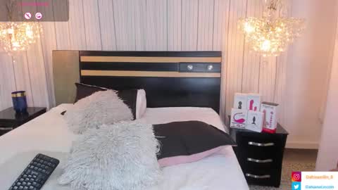 Snapshot of _dahiana_1 chatting on December 21, 8:43 pm Dahiana Lincoln online show from December 21, 8:43 pm