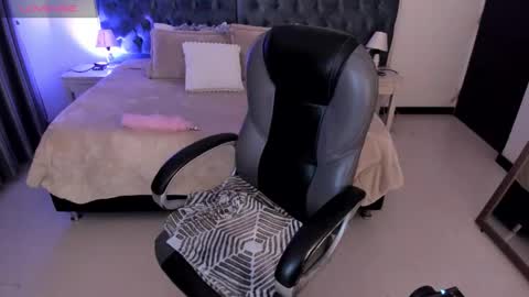 Snapshot of _daniela_hot_1 chatting on September 24, 3:32 am Dani online show from September 24, 3:32 am