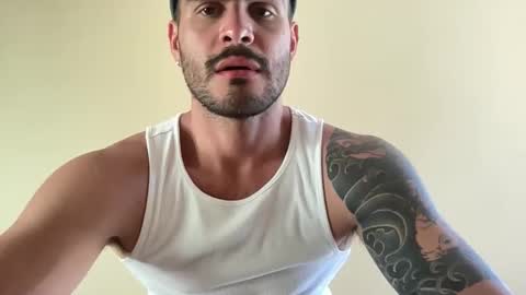 Snapshot of _dantecross_ chatting on September 25, 3:54 am _dantecross_ online show from September 25, 3:54 am