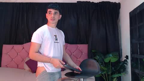 PATRICK AND LEO online show from September 15, 9:15 pm