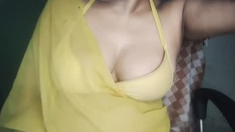 Snapshot of _dreamgirl_0 chatting on June 10, 11:46 pm _dreamgirl_0 online show from June 10, 11:46 pm
