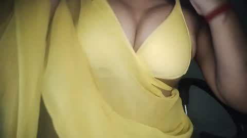 Snapshot of _dreamgirl_0 chatting on June 18, 10:09 am _dreamgirl_0 online show from June 18, 10:09 am