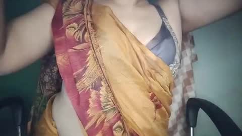Snapshot of _dreamgirl_0 chatting on July 14, 2:05 am _dreamgirl_0 online show from July 14, 2:05 am