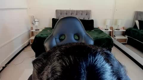 Snapshot of _dulcinea_1 chatting on June 1, 3:58 pm Dulcinea online show from June 1, 3:58 pm