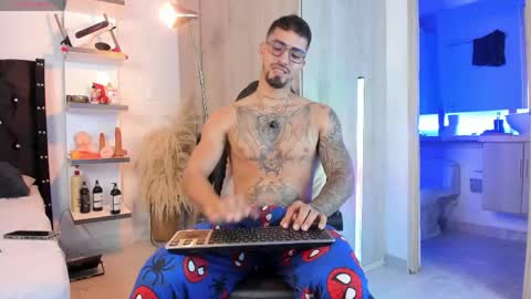 Duriel online show from June 2, 3:14 pm