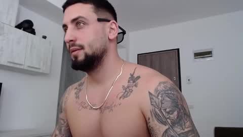 Dylan online show from December 12, 8:36 am