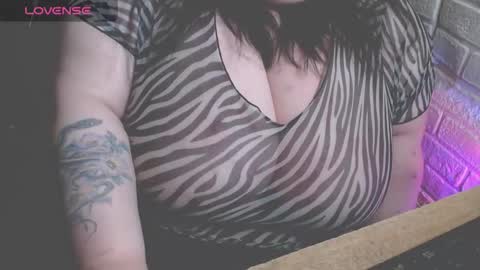 LIsa online show from March 6, 1:29 pm