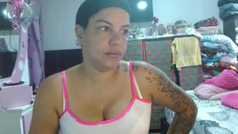 _emilimilf online show from July 8, 12:09 pm