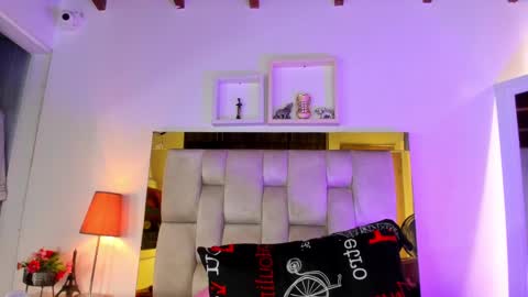 Isabella online show from March 7, 3:07 pm