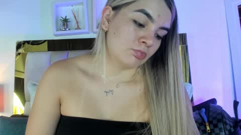 Isabella online show from September 11, 12:05 pm