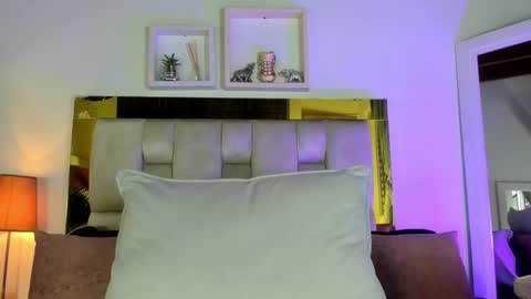 Isabella online show from October 10, 11:53 am