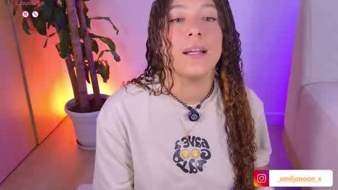 Snapshot of _emilymoon_x chatting on March 4, 1:11 am Emi online show from March 4, 1:11 am