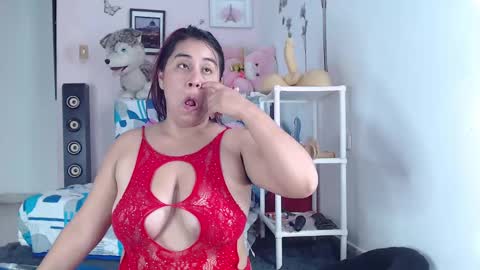 Snapshot of _emyligrey chatting on March 4, 8:57 am Emily Valencia online show from March 4, 8:57 am