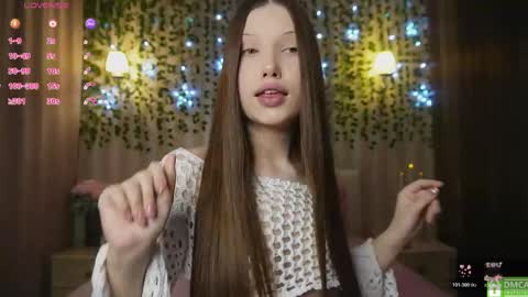 Alice online show from April 16, 3:13 pm