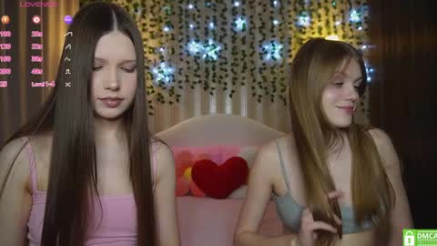 Snapshot of _eva_lee chatting on April 29, 7:53 pm Alice online show from April 29, 7:53 pm