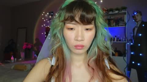 Snapshot of _eve____ chatting on November 4, 12:43 am EveEva online show from November 4, 12:43 am