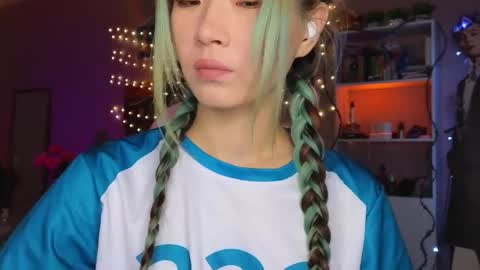 Snapshot of _eve____ chatting on November 9, 11:14 pm EveEva online show from November 9, 11:14 pm