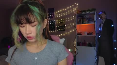 Snapshot of _eve____ chatting on November 13, 2:54 am EveEva online show from November 13, 2:54 am