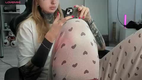 Alis online show from November 21, 9:19 am