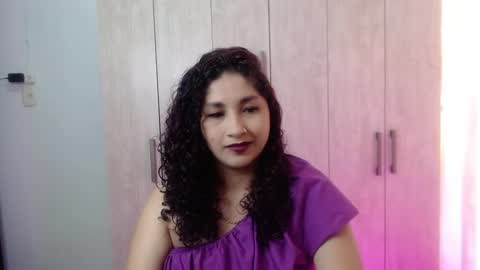 Gia Independent model online show from November 3, 8:21 pm