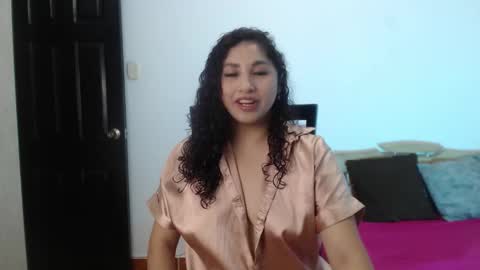 Gia Independent model online show from November 23, 2:00 am