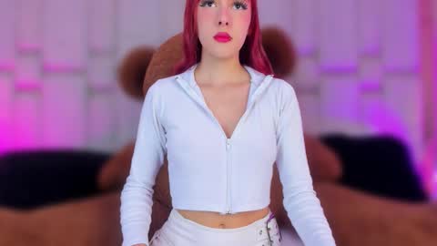 Snapshot of _gigidoll_ chatting on November 19, 12:05 pm Gigi online show from November 19, 12:05 pm