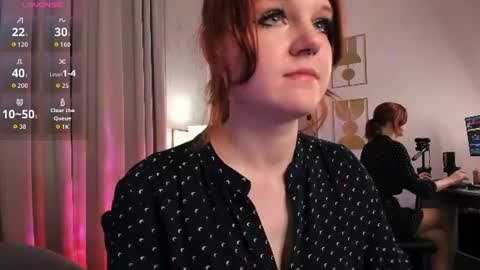 Snapshot of _goddess_alice_ chatting on June 12, 7:07 am Alice online show from June 12, 7:07 am