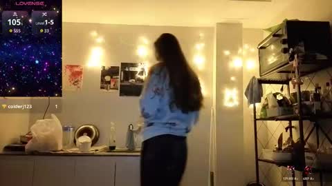 Goddess Aurora online show from October 10, 11:20 am