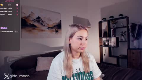 Snapshot of _golden_moon_ chatting on January 12, 12:07 am Rina online show from January 12, 12:07 am