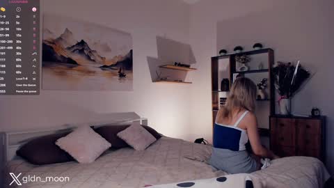 Snapshot of _golden_moon_ chatting on January 30, 12:07 am Rina online show from January 30, 12:07 am