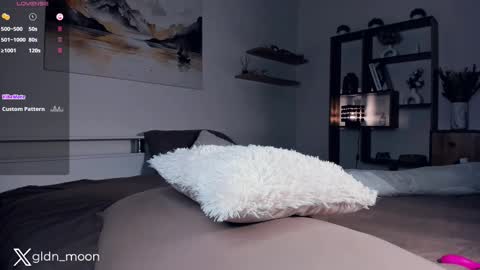 Snapshot of _golden_moon_ chatting on March 8, 4:56 am Rina online show from March 8, 4:56 am