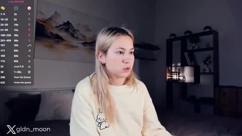 Snapshot of _golden_moon_ chatting on March 10, 2:17 am Rina online show from March 10, 2:17 am