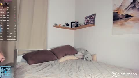 Snapshot of _golden_moon_ chatting on November 4, 8:19 pm Rina online show from November 4, 8:19 pm