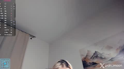 Snapshot of _golden_moon_ chatting on November 6, 7:37 pm Rina online show from November 6, 7:37 pm