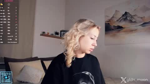 Snapshot of _golden_moon_ chatting on November 7, 7:47 pm Rina online show from November 7, 7:47 pm