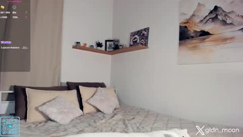 Snapshot of _golden_moon_ chatting on November 13, 7:35 pm Rina online show from November 13, 7:35 pm