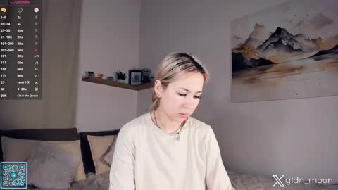 Snapshot of _golden_moon_ chatting on November 21, 7:45 pm Rina online show from November 21, 7:45 pm