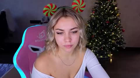 Snapshot of _gravity chatting on December 19, 11:28 am _gravity online show from December 19, 11:28 am