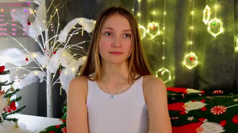 Snapshot of _green_green_ chatting on December 28, 1:29 am Milly online show from December 28, 1:29 am